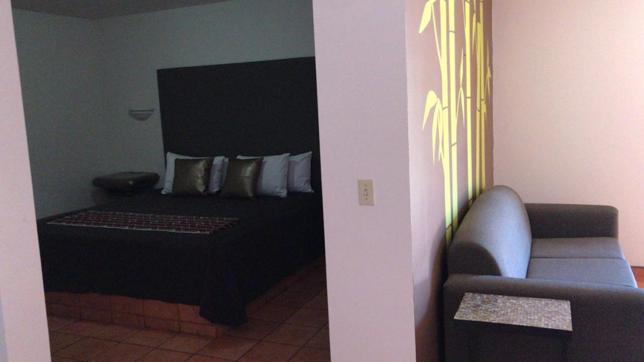 Hotel Colonial De Nogales Nogales  Extérieur photo