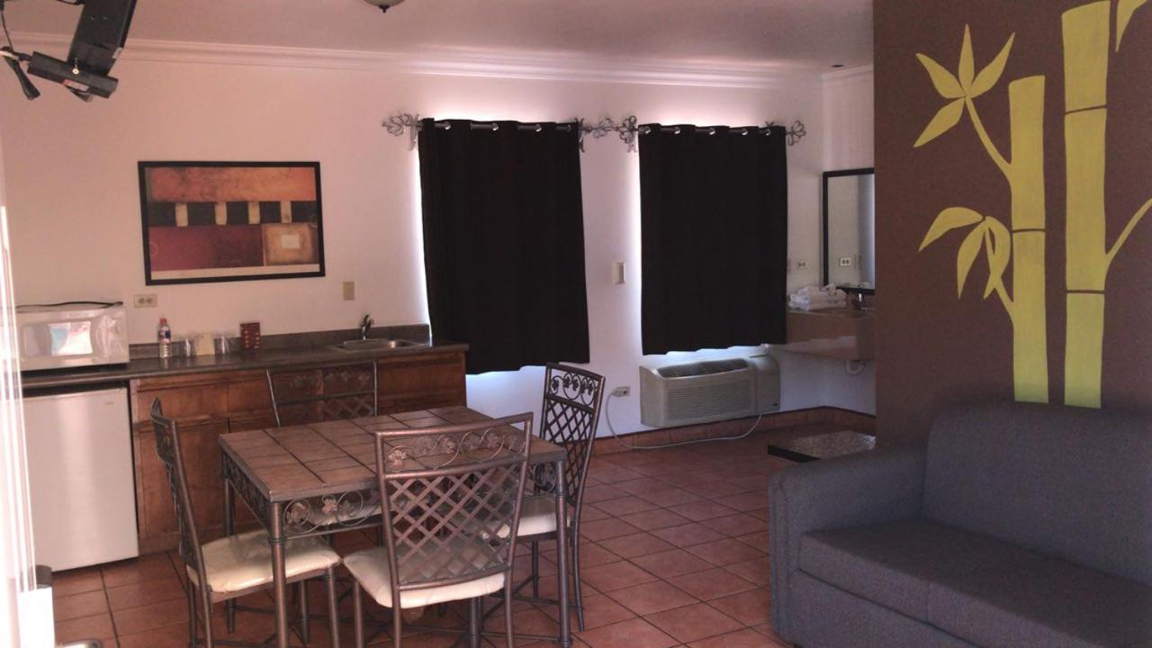 Hotel Colonial De Nogales Nogales  Extérieur photo